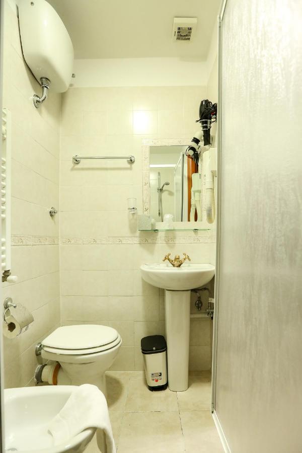 Lydka Domus Hotel Rome Buitenkant foto