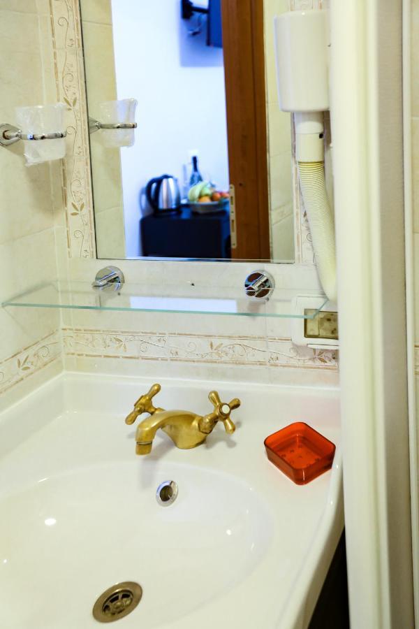 Lydka Domus Hotel Rome Buitenkant foto